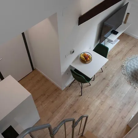 Modern Loft With Gallery In City Center Zagreb Exterior photo